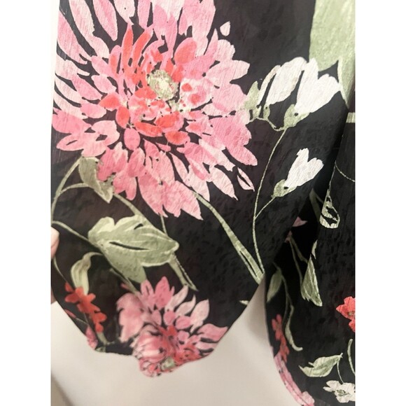 Draper James Black Floral Smocked Boxy Shirt Blouse Plus Size Size 1X XL Light - Picture 7 of 12